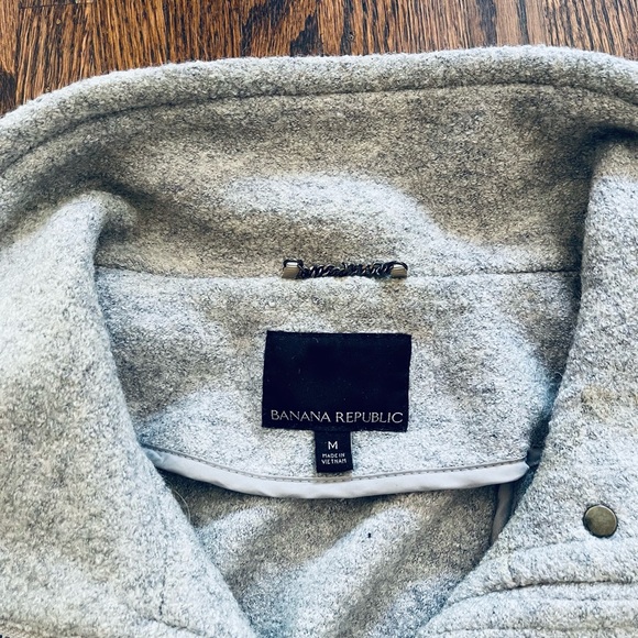 ❤️ HOST PICK ❤️ Banana Republic coat - Picture 3 of 4